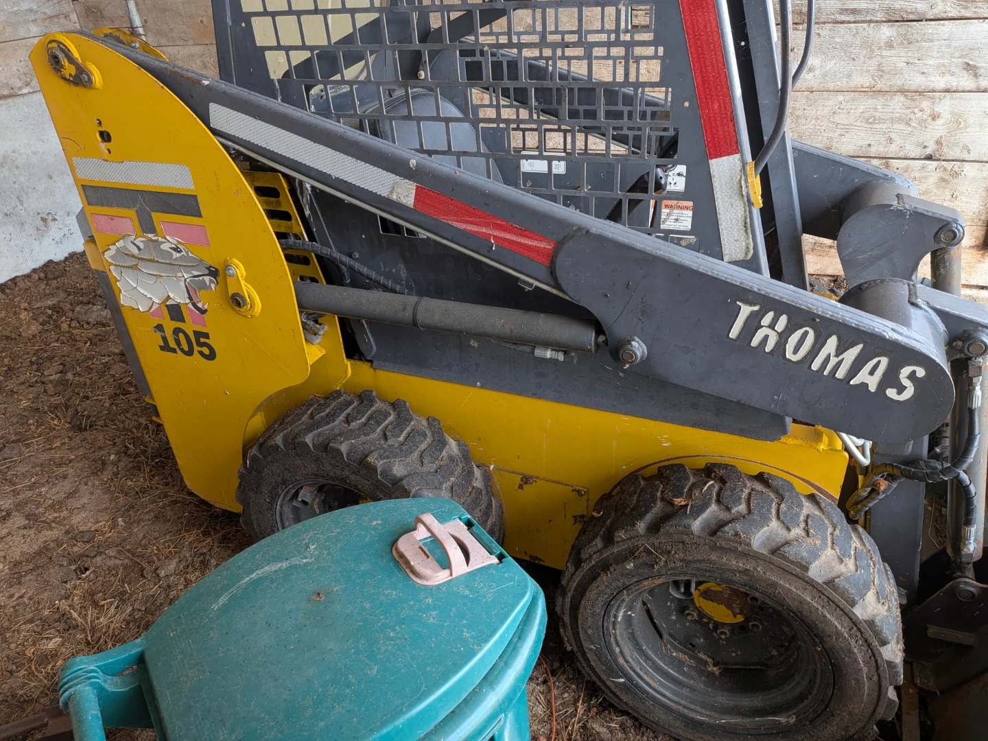 Thomas 105 Skid Steer Loader