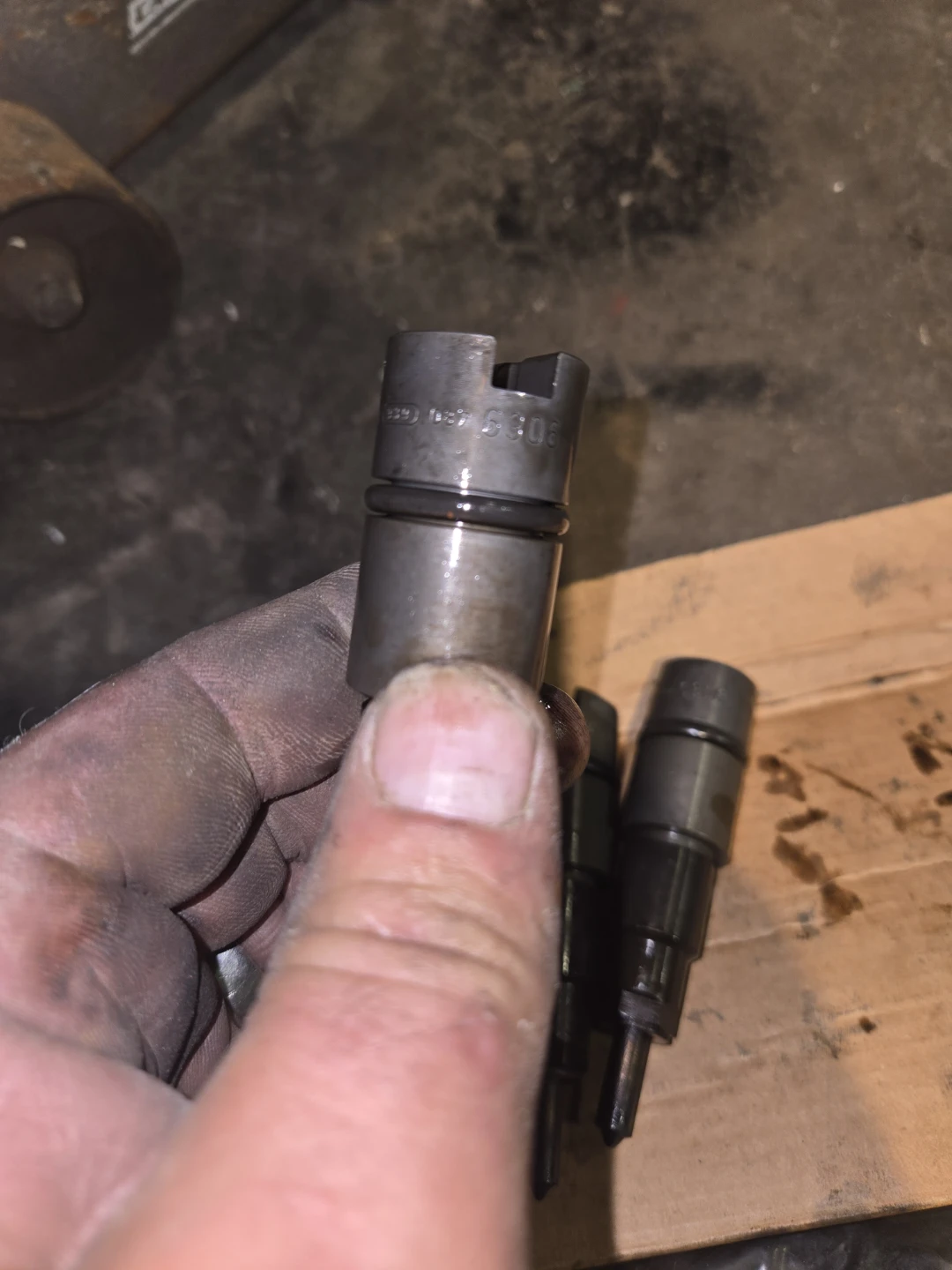 2001 dodge Cummins stock injectors