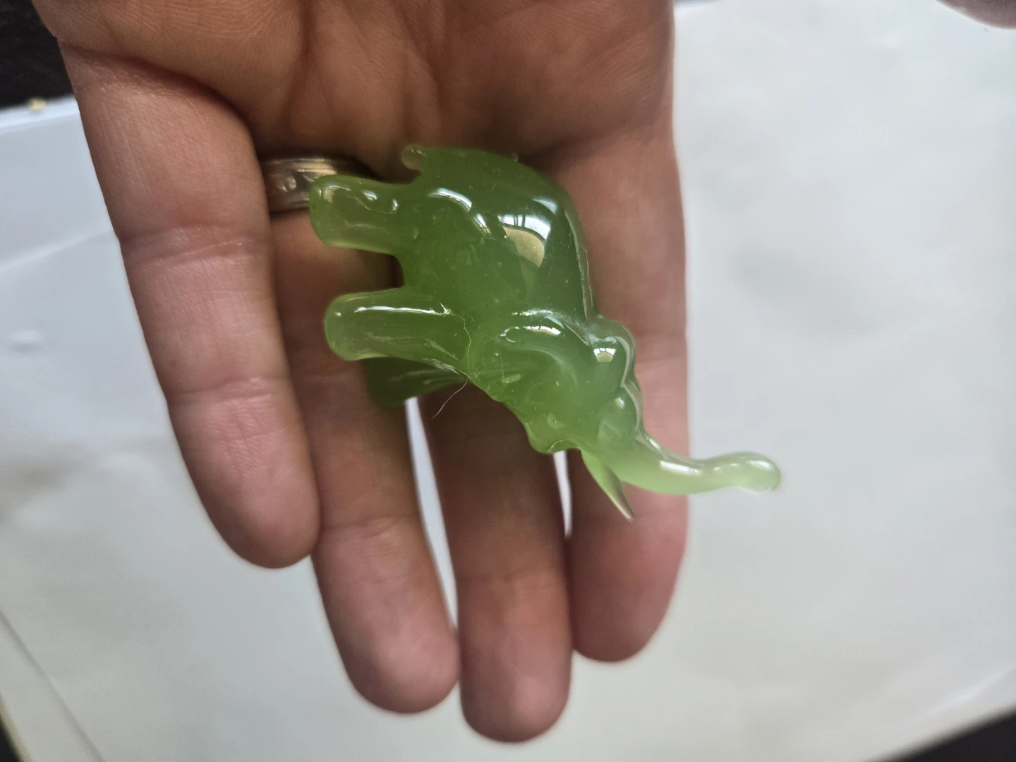 Small Jade Elephant Figurine - photo 2