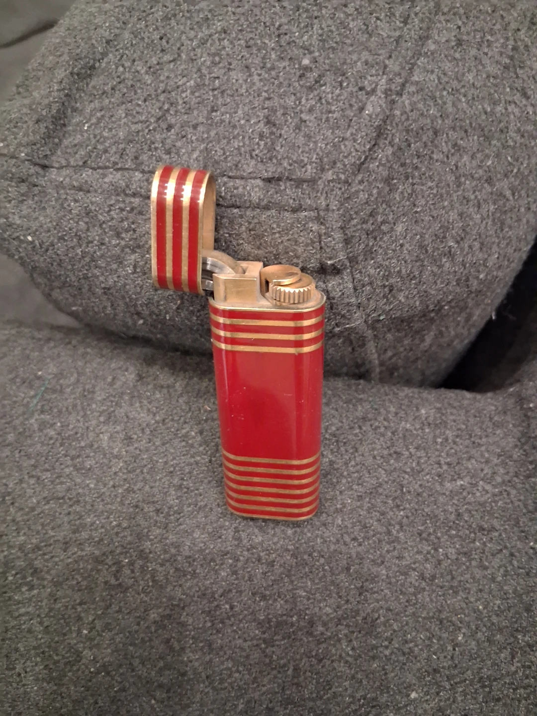 Vintage collectible Cartier  "Les Must de Cartier" Lighter - photo 3