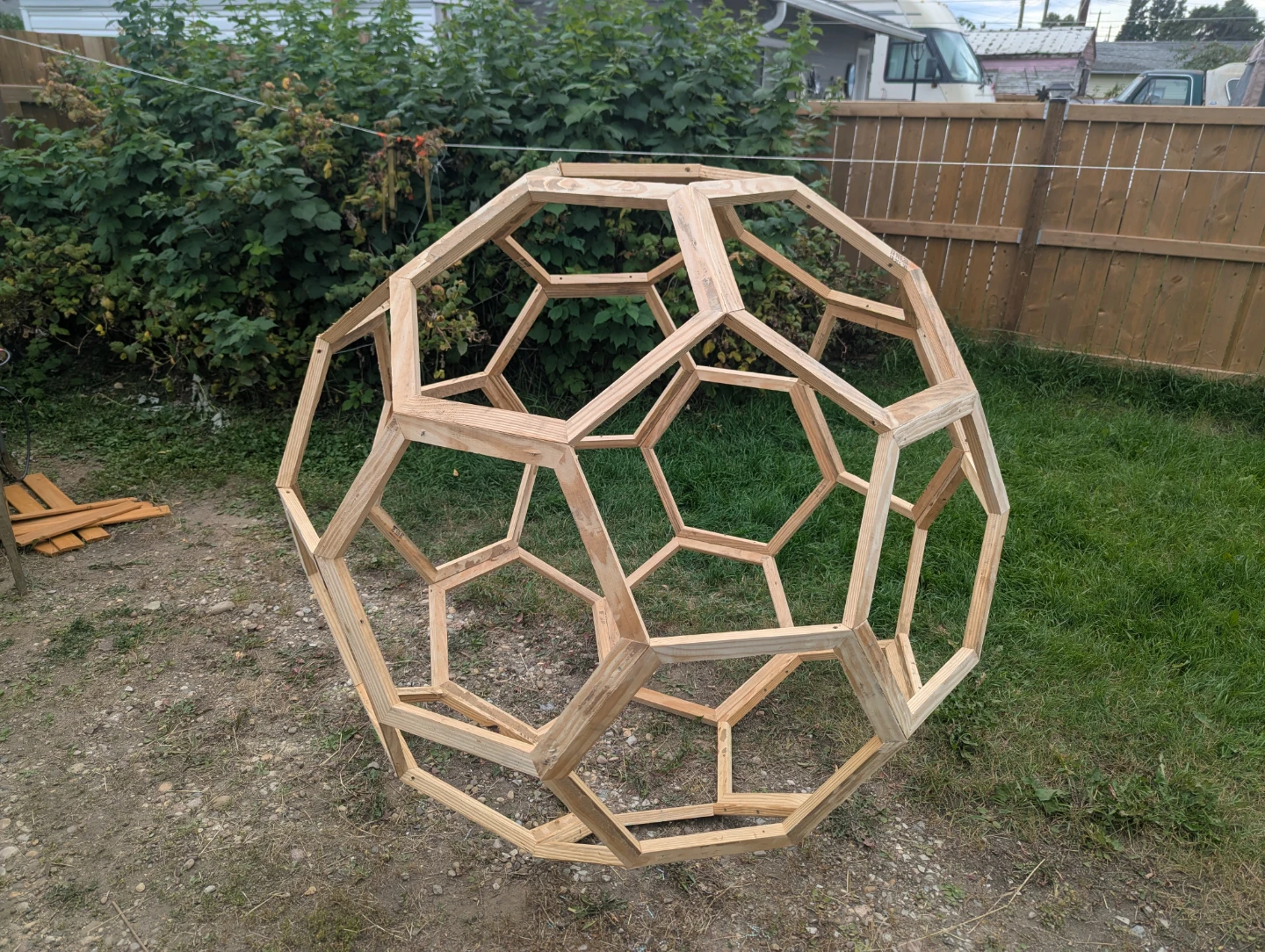 Wooden geodesic dome frame