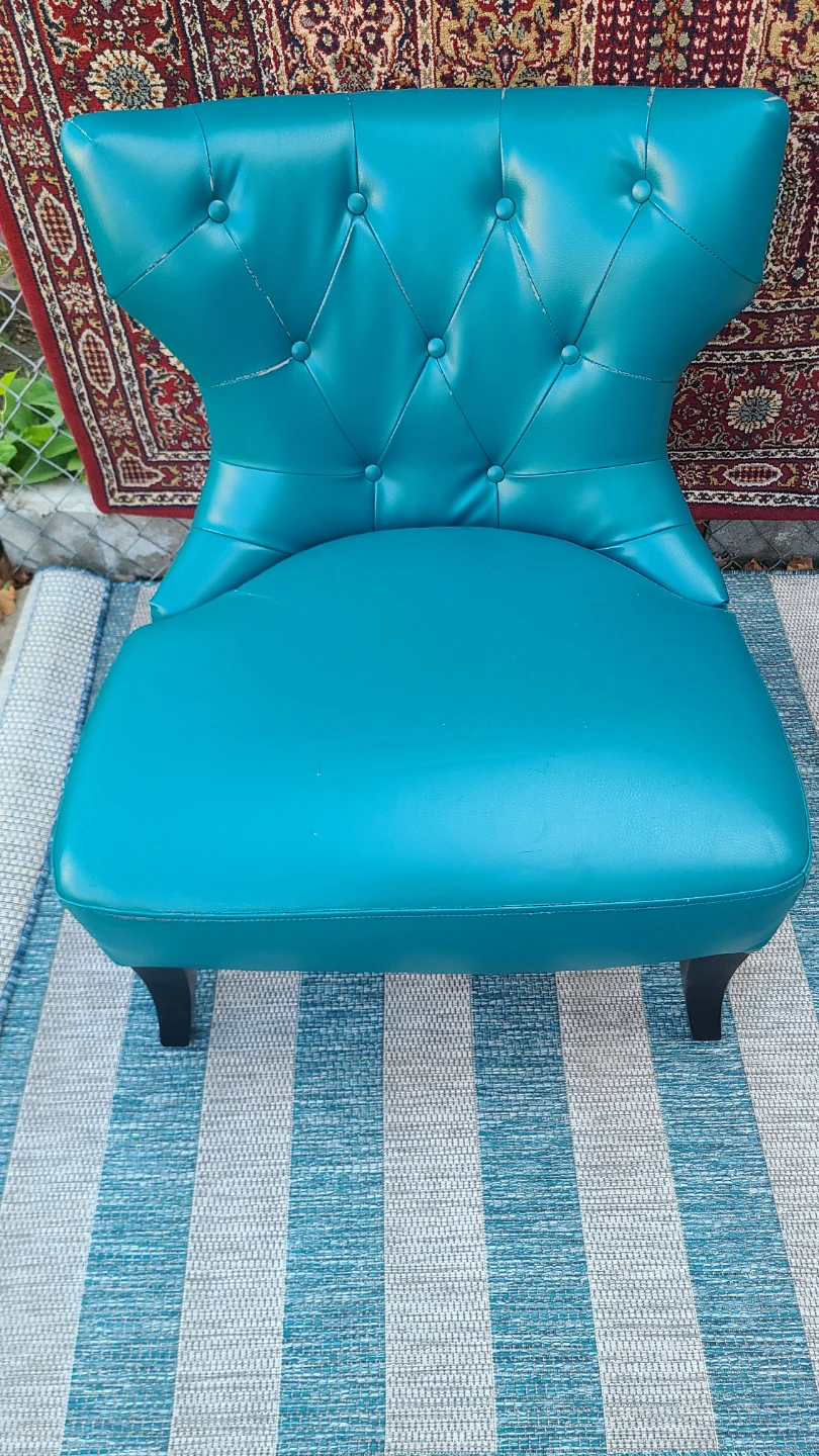 Teal Tufted Accent Chair - photo 2