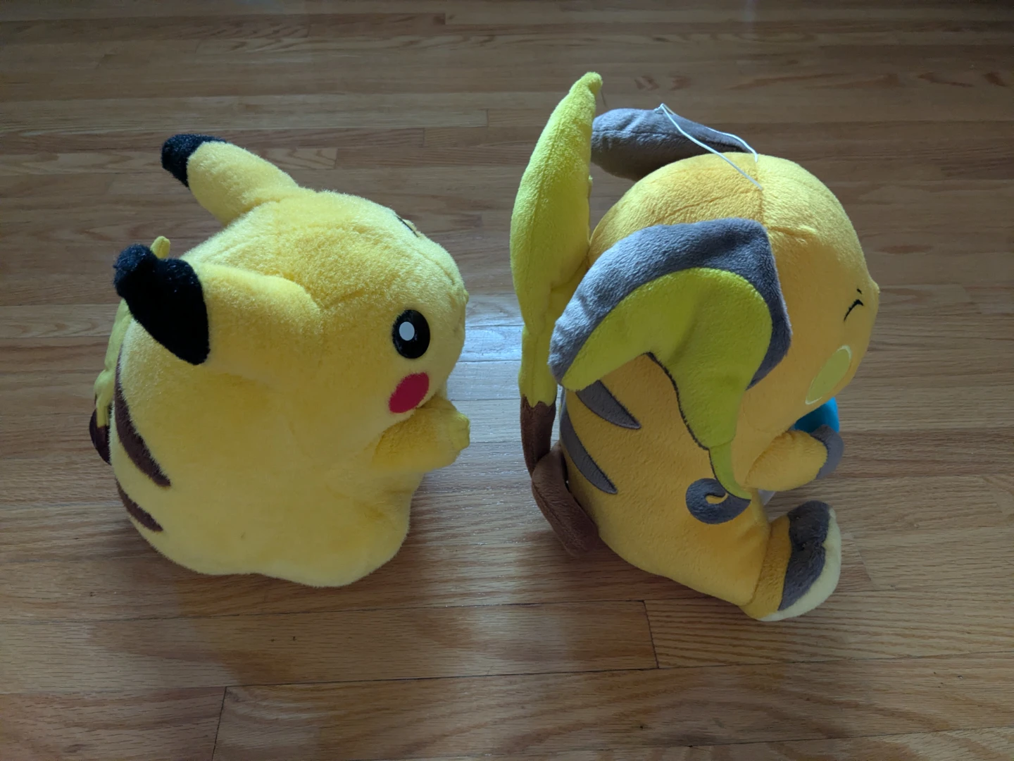 Tomy Talking Pikachu Chonkachu and Raichu Plush Toys - photo 4