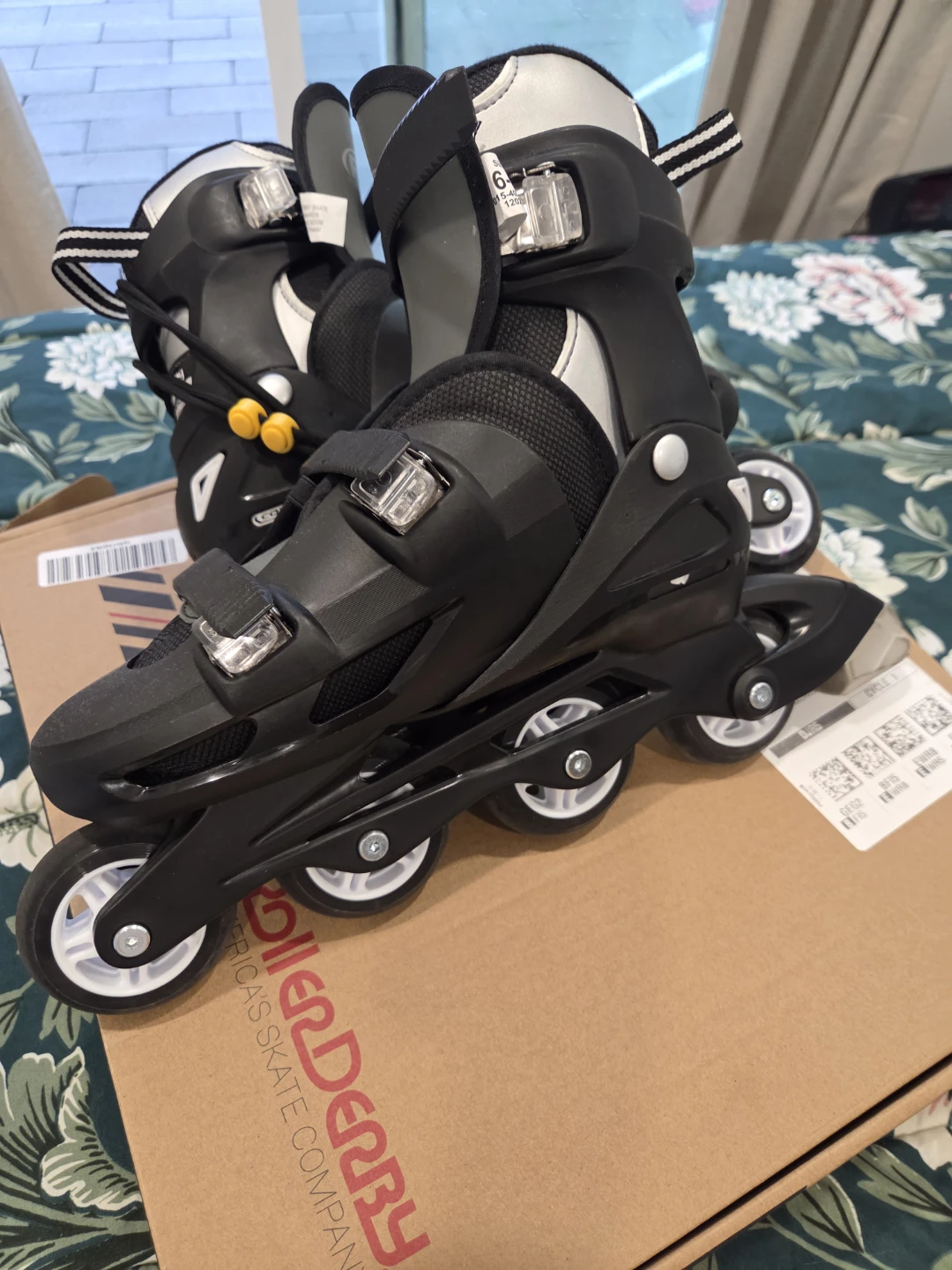 Roller Derby V-Tech 500 Inline Skates (Used Only 3 Times) - photo 3