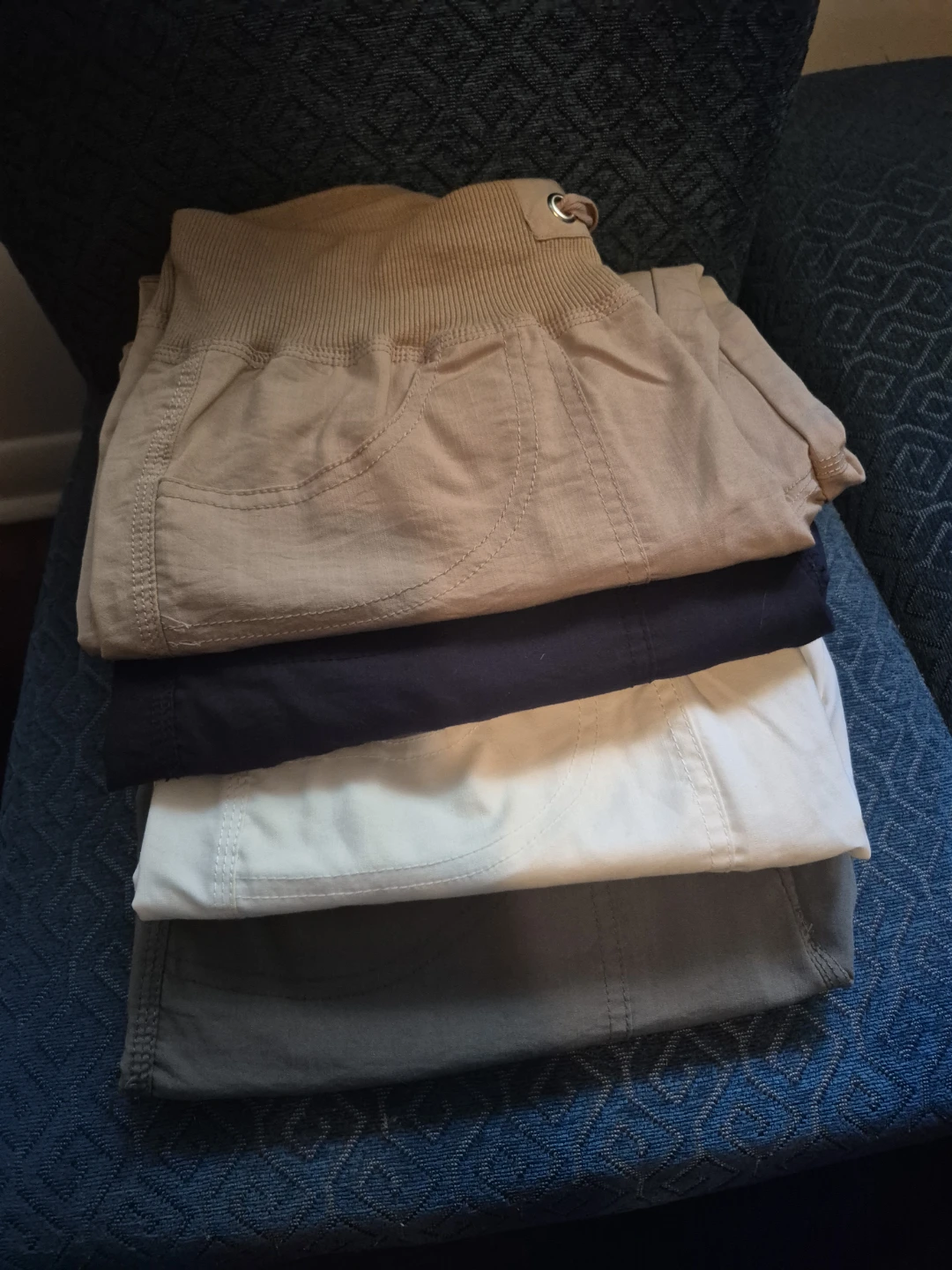 Women's casual pants - bundle of 4
