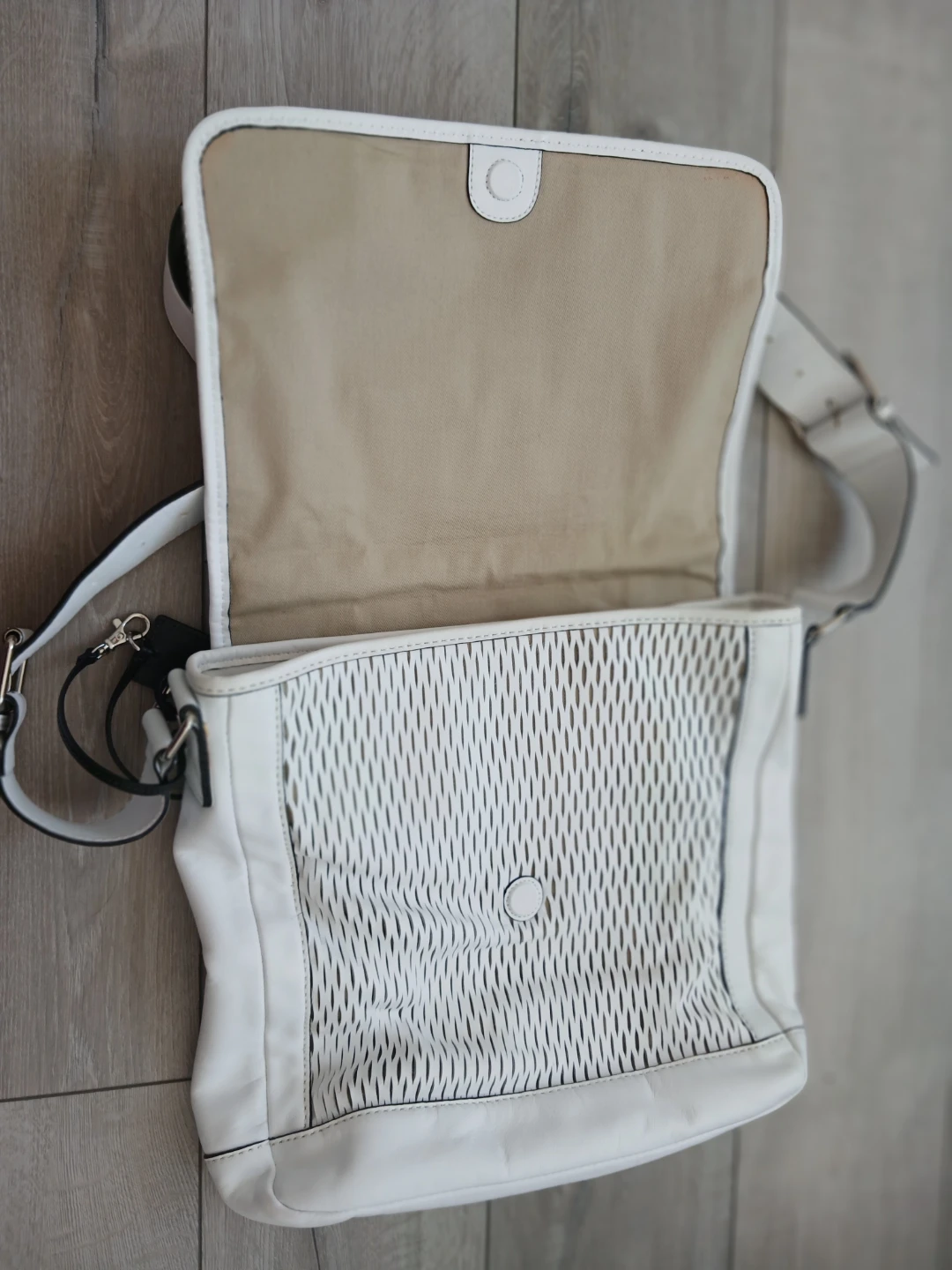 White Leonello Borghi Crossbody Bag - photo 3