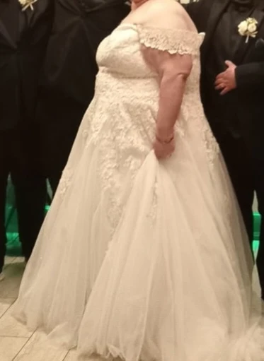 White Off-the-Shoulder Wedding Dress with Lace Appliques - photo 2