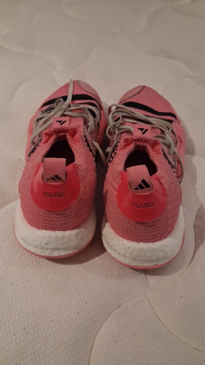 Trae young pink shoes - photo 3
