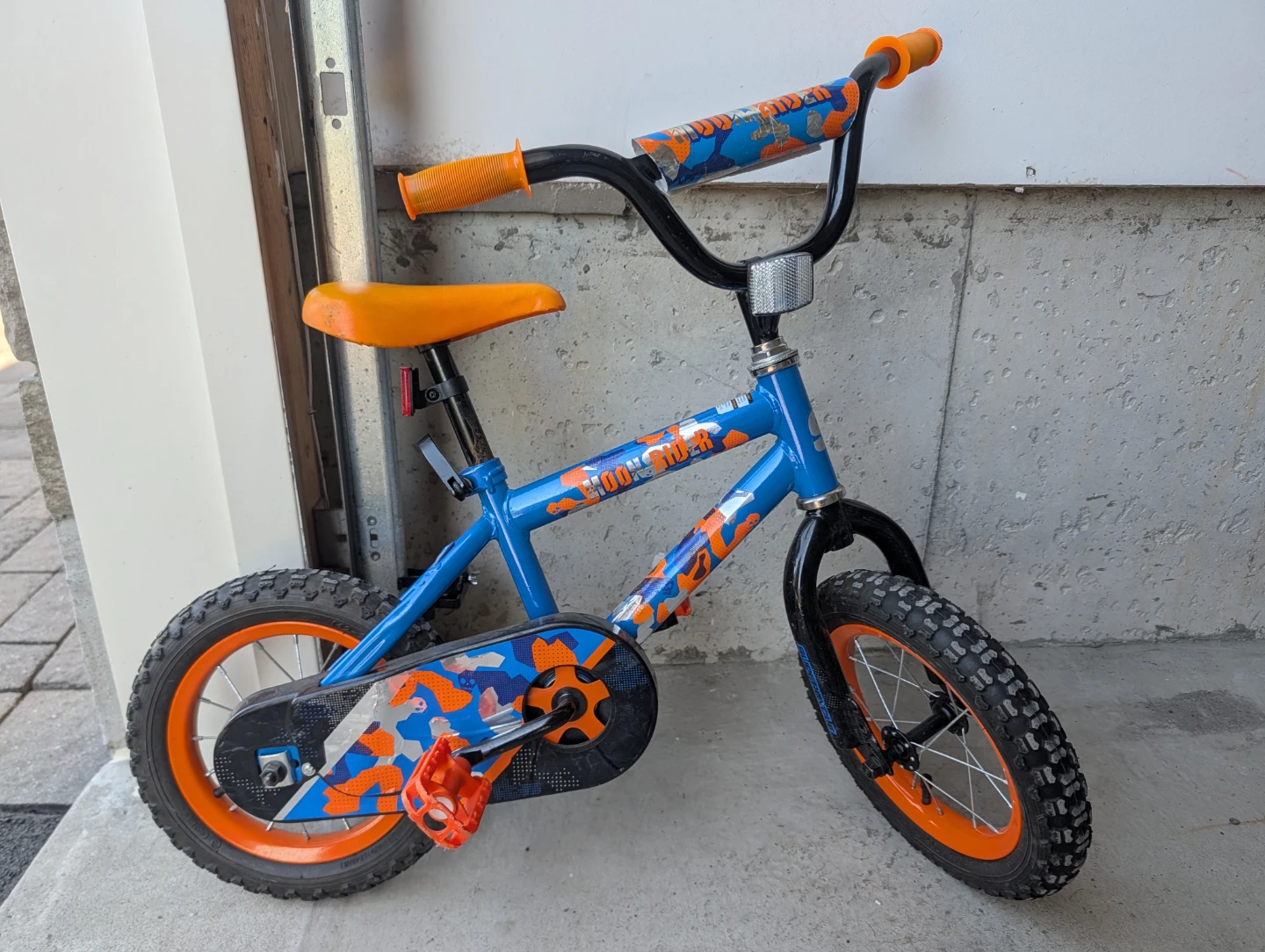 Blue 'Moon Rider' Kids Bike 12-inch