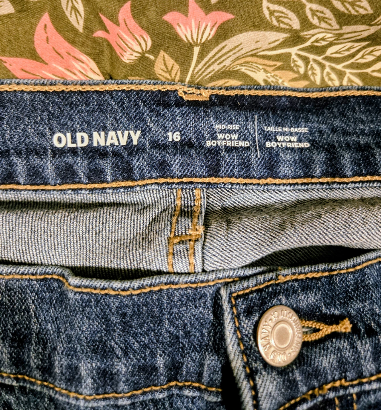 Old Navy WOW Boyfriend Jeans size 16 - photo 4