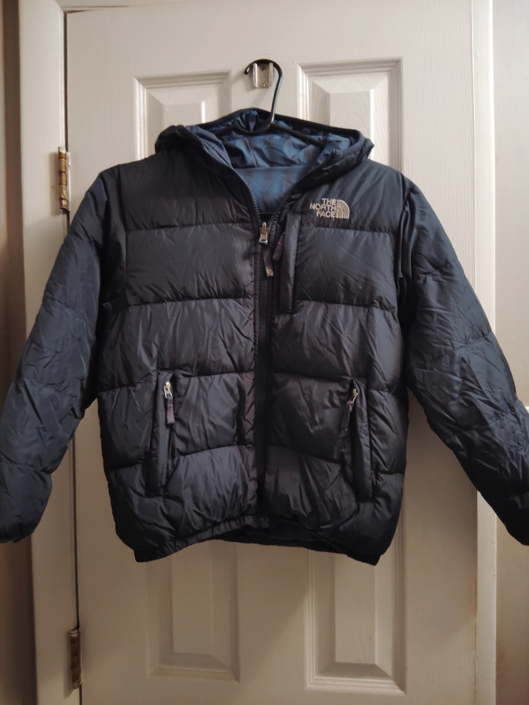 The North Face Boys 550 Reversible Down Jacket (Medium 10-12) - photo 3