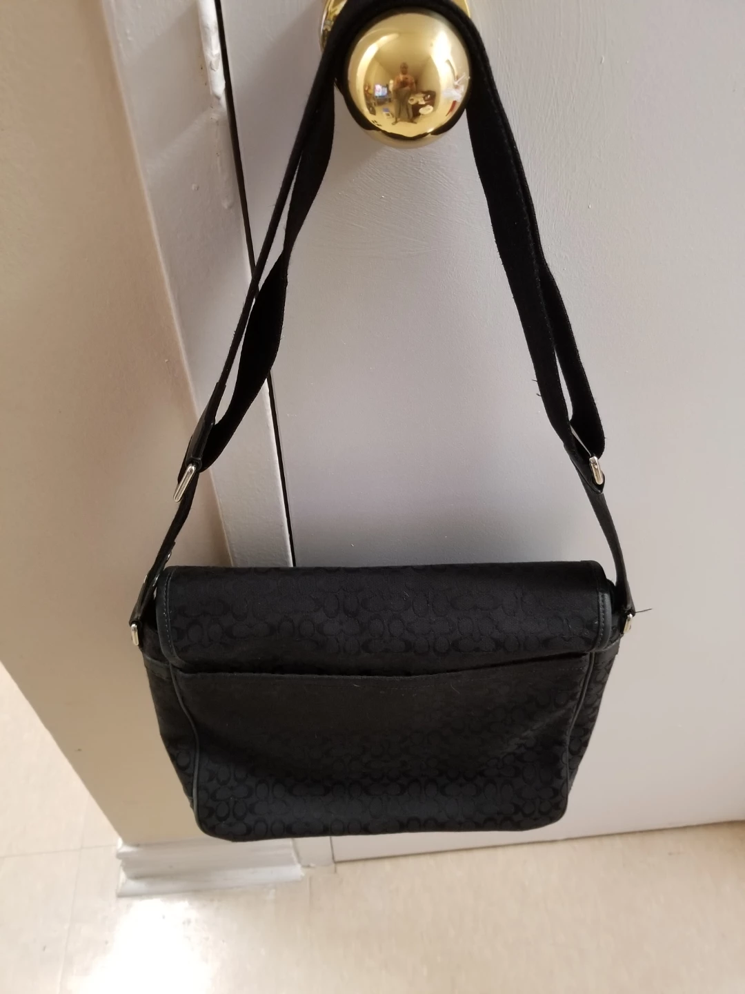Coach Signature Black Messenger Bag - photo 5