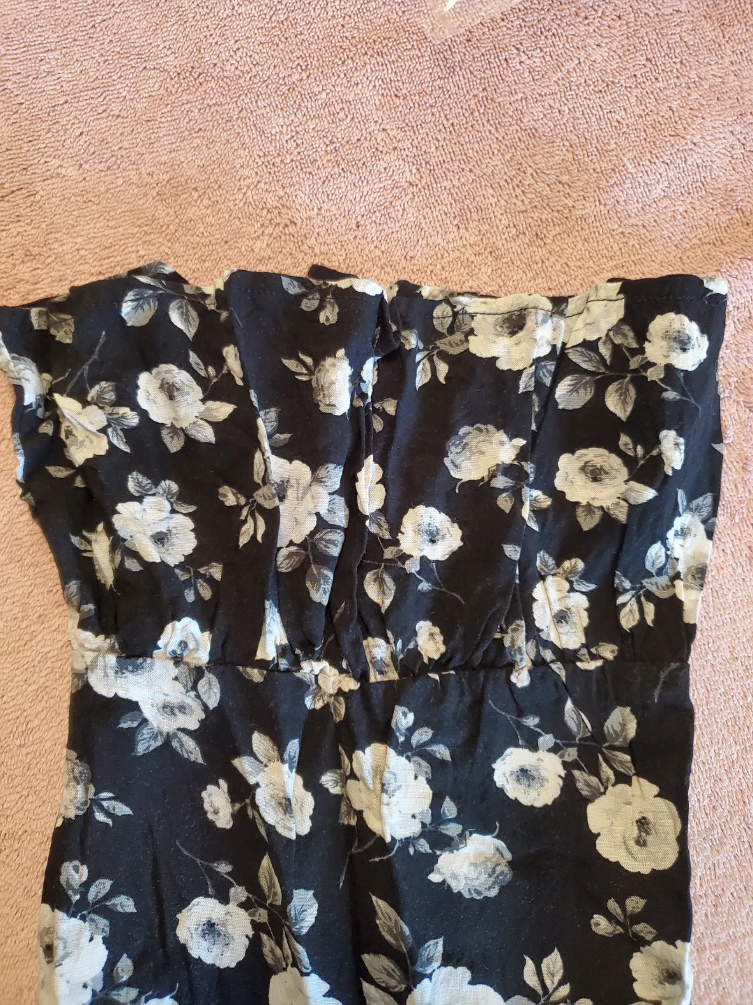 Plus Size Black and White Floral Peplum Top - photo 4