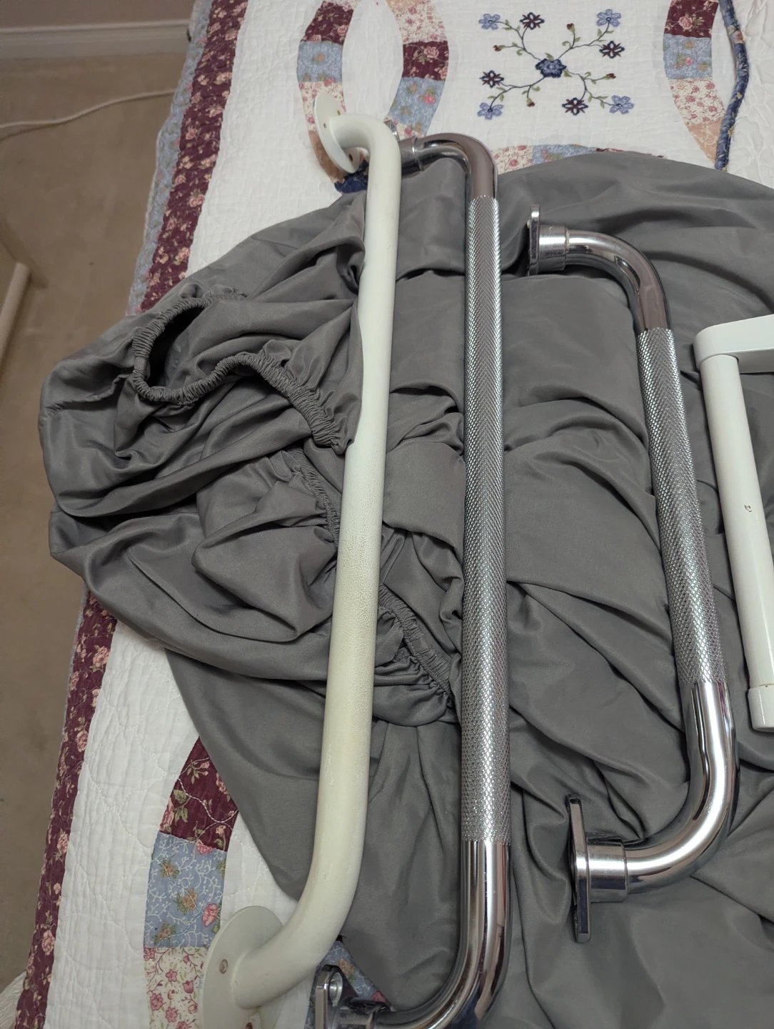 Assorted Grab Bars and Handle - photo 2