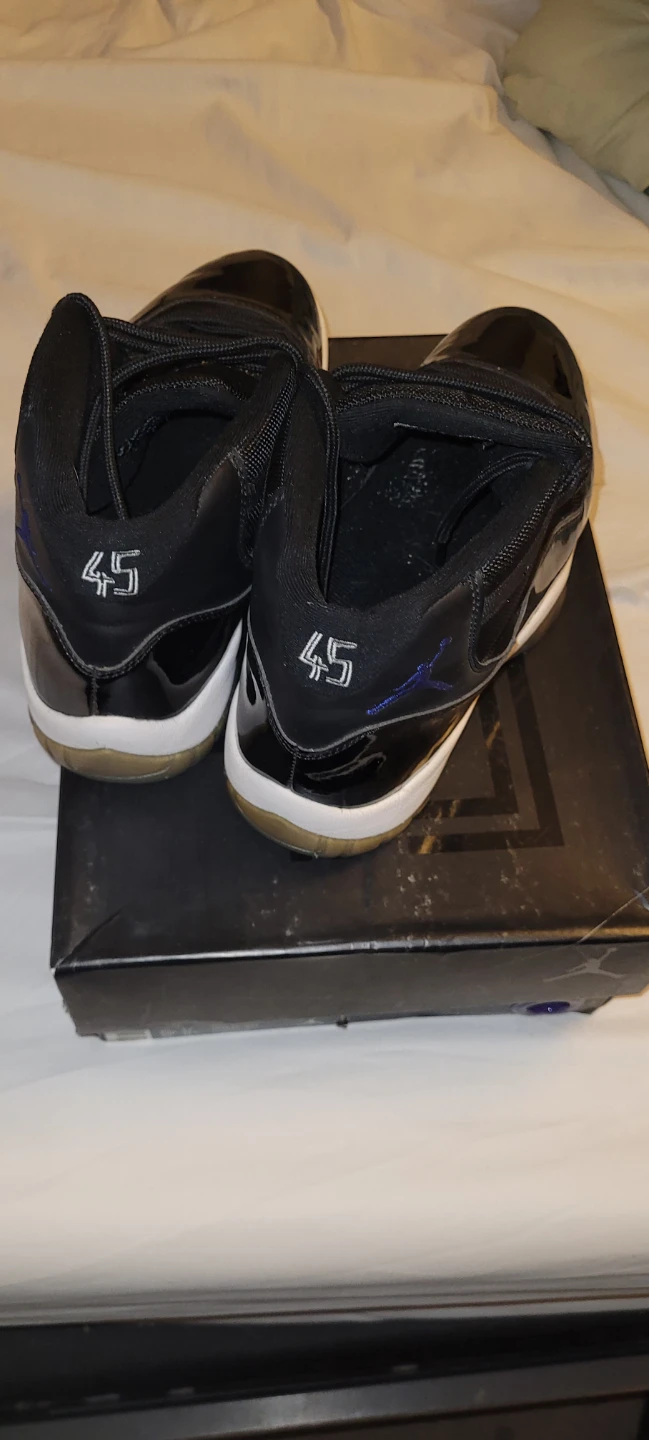 2016 Air Jordan 11 Retro "Space Jam" Men's Shoes - photo 2