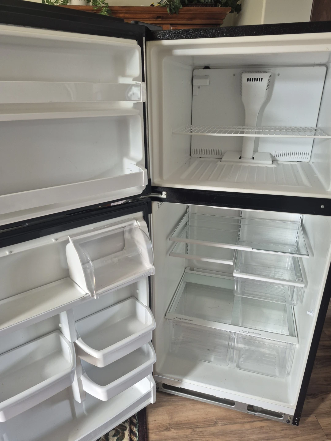 Whirlpool Refrigerator - photo 5
