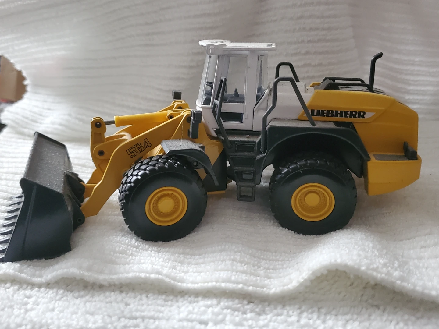 Liebherr 564 Toy Wheel Loader