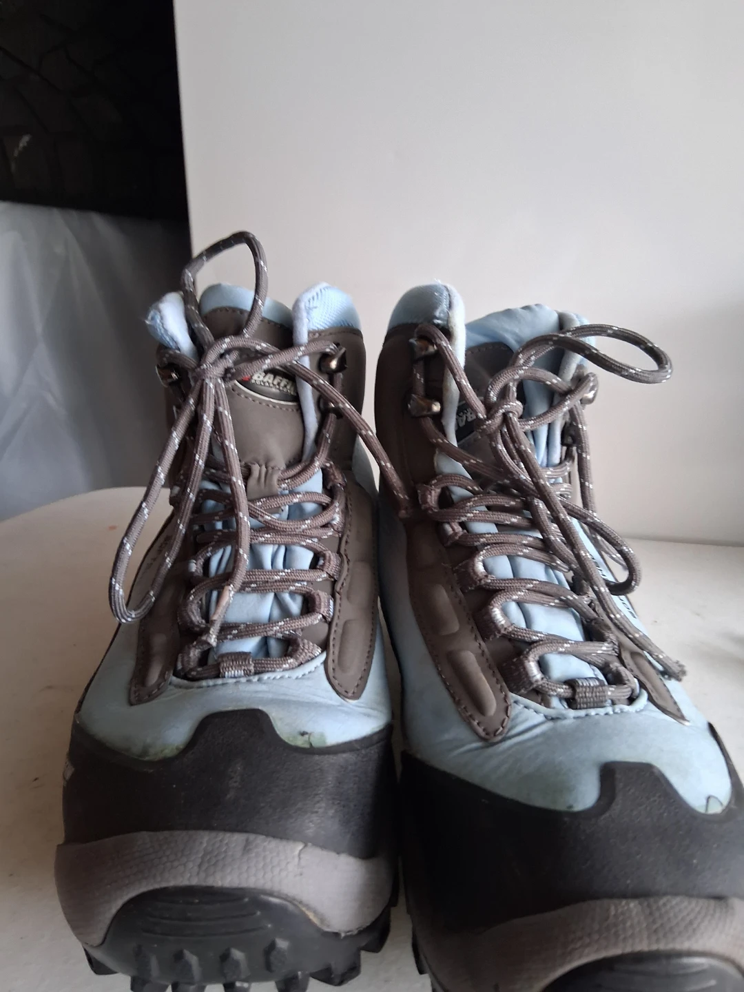 Baffin Waterproof Softshell Hiking Boots size 9 - photo 2