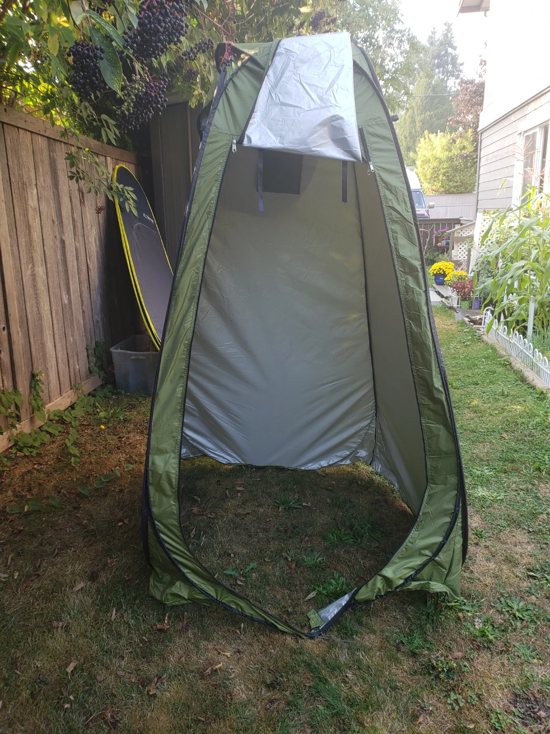 Green Portable Privacy Tent