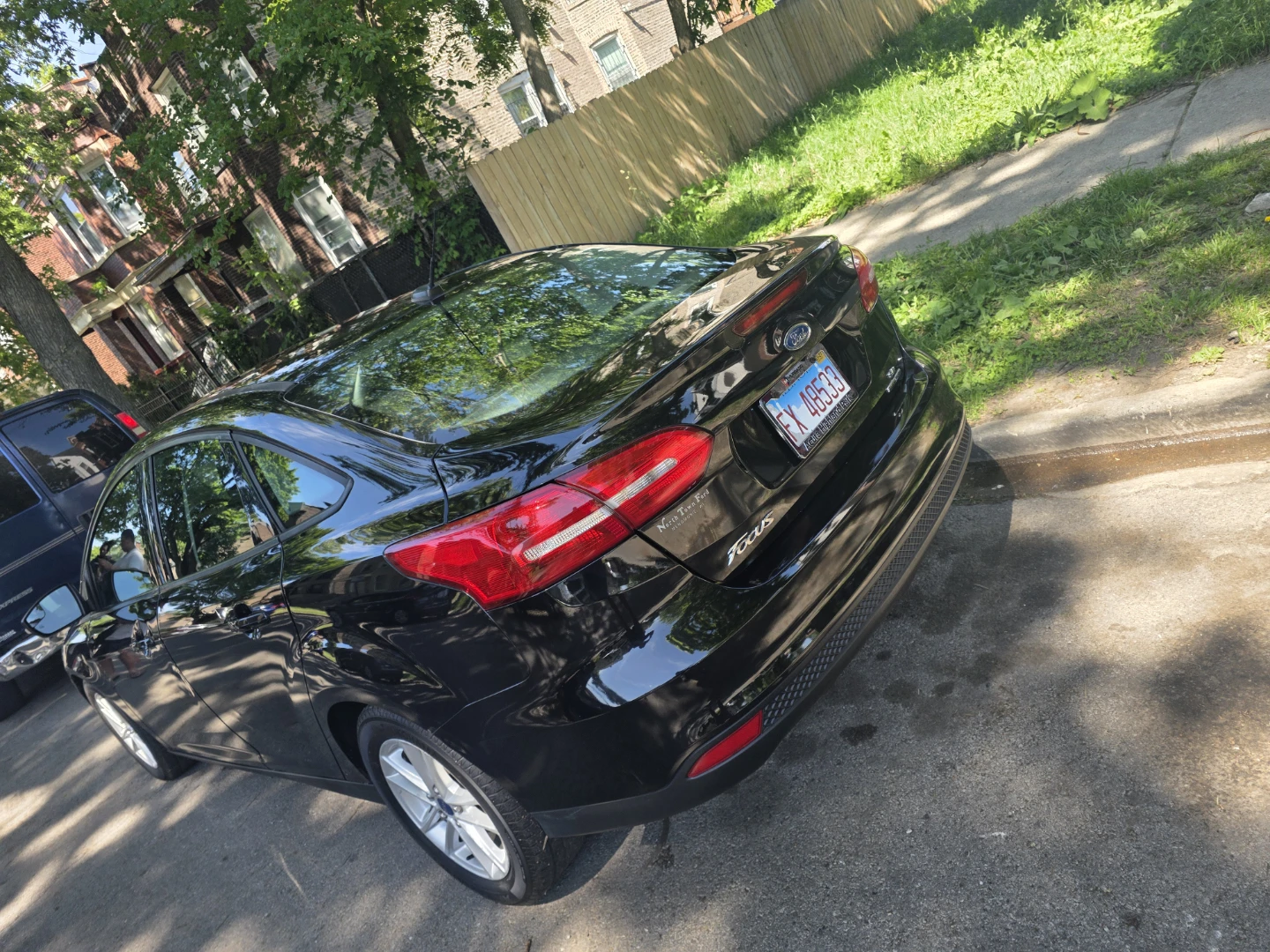 Black Ford Focus Sedan - photo 3