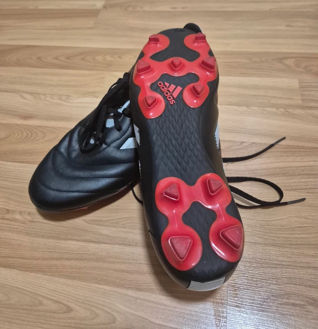 Adidas Soccer Cleats Men's US 11 - photo 3