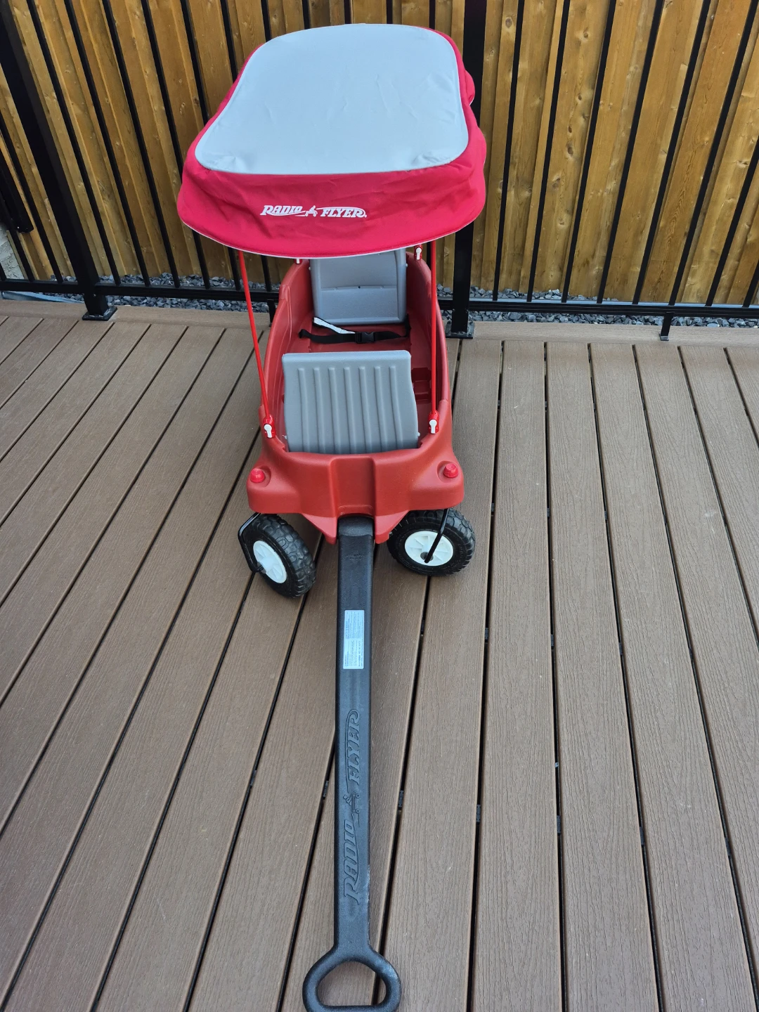 Radio Flyer Deluxe All-Terrain Pathfinder Wagon With Canopy - photo 2