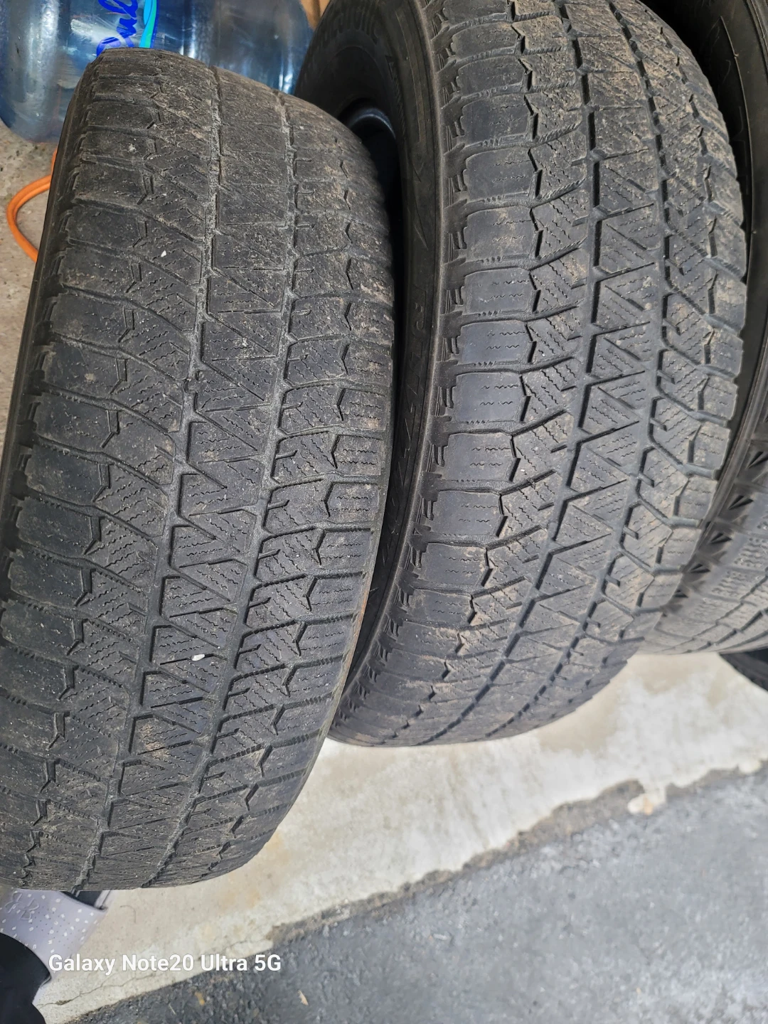 2 Bridgestone Blizzak and 2michlen Winter Tires - photo 2