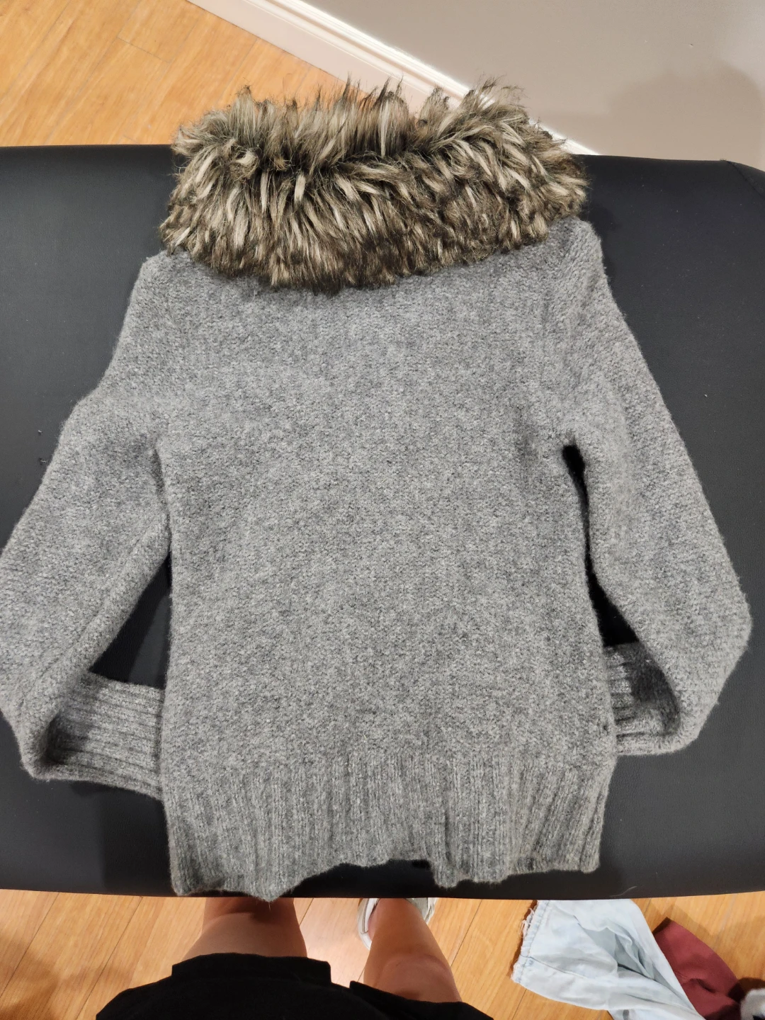 Y2K Abercrombie & Fitch Cardigan with Fur Collar - photo 3