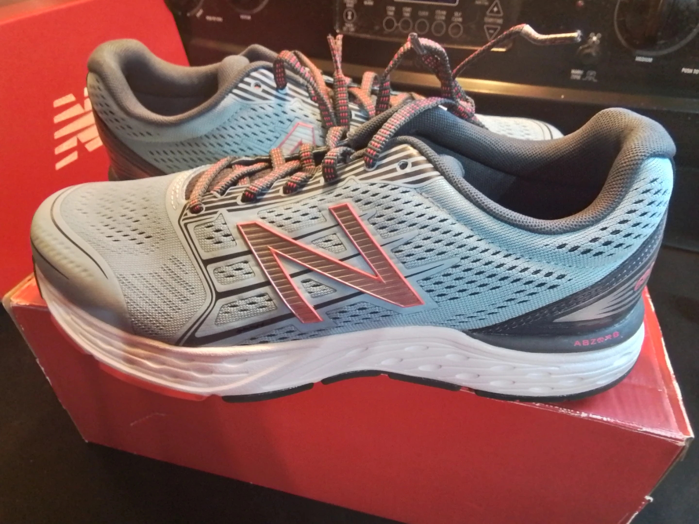 New Balance 680v5 Running Shoes Size 11 - photo 4