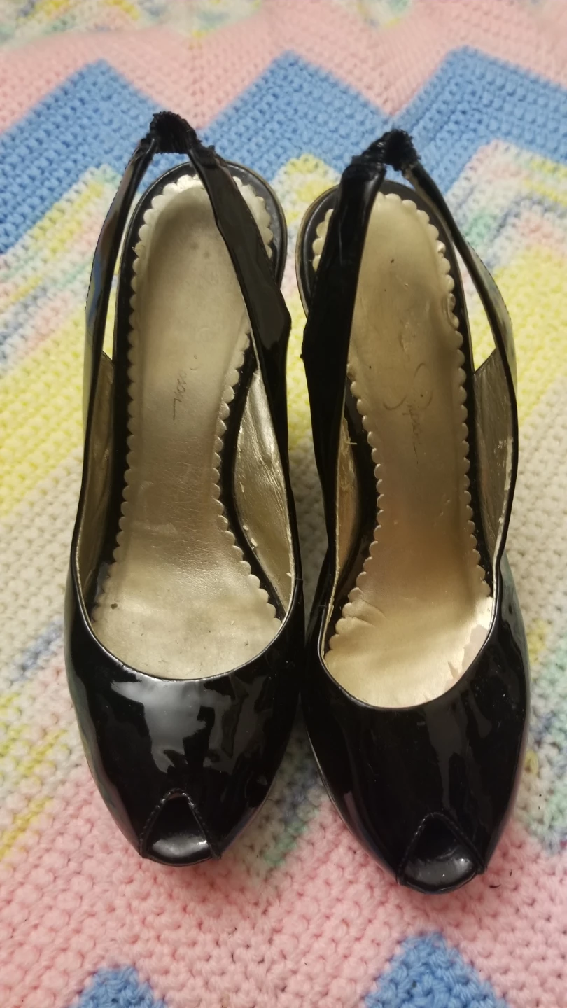 Jessica Simpson Black Patent Leather Slingback Wedge Heels - photo 3