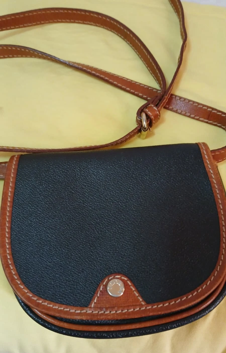 Vintage Dooney & Bourke Crossbody Bag - photo 2