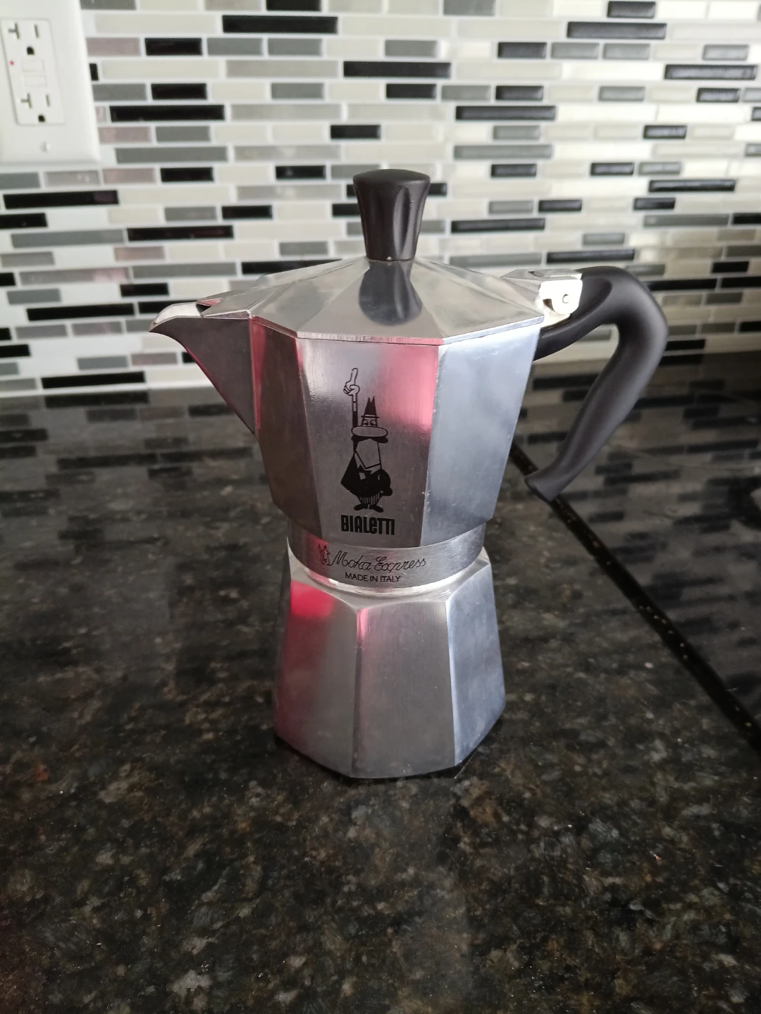 Bialetti Moka Express Espresso Maker - photo 2