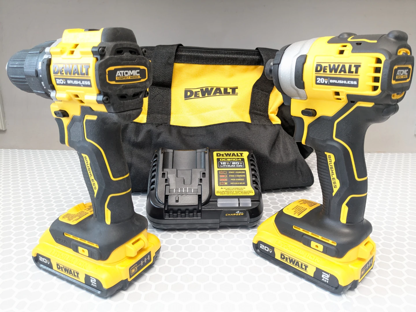 20V Max DeWalt ATOMIC Brushless Contractor Set - photo 3
