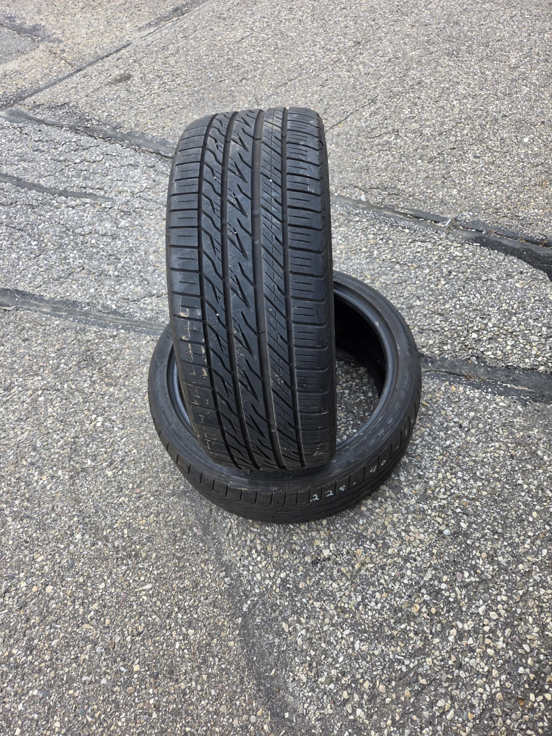225/40ZR19 Performance Tires (Set of 2)