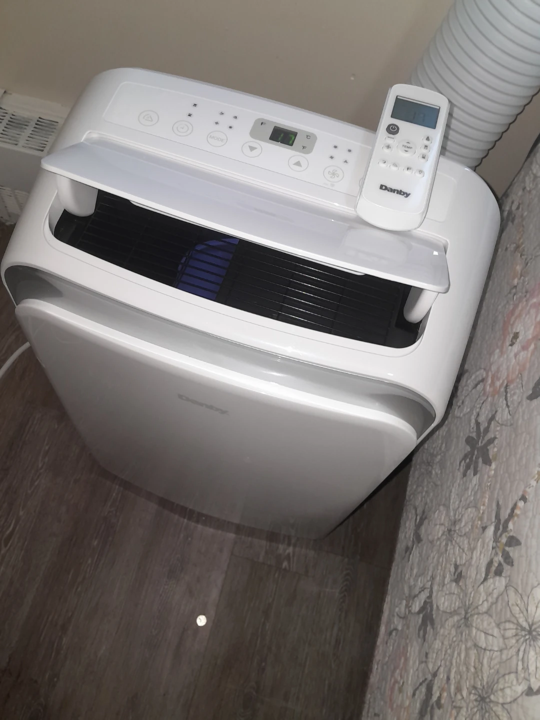 Danby Portable Air Conditioner! - photo 3