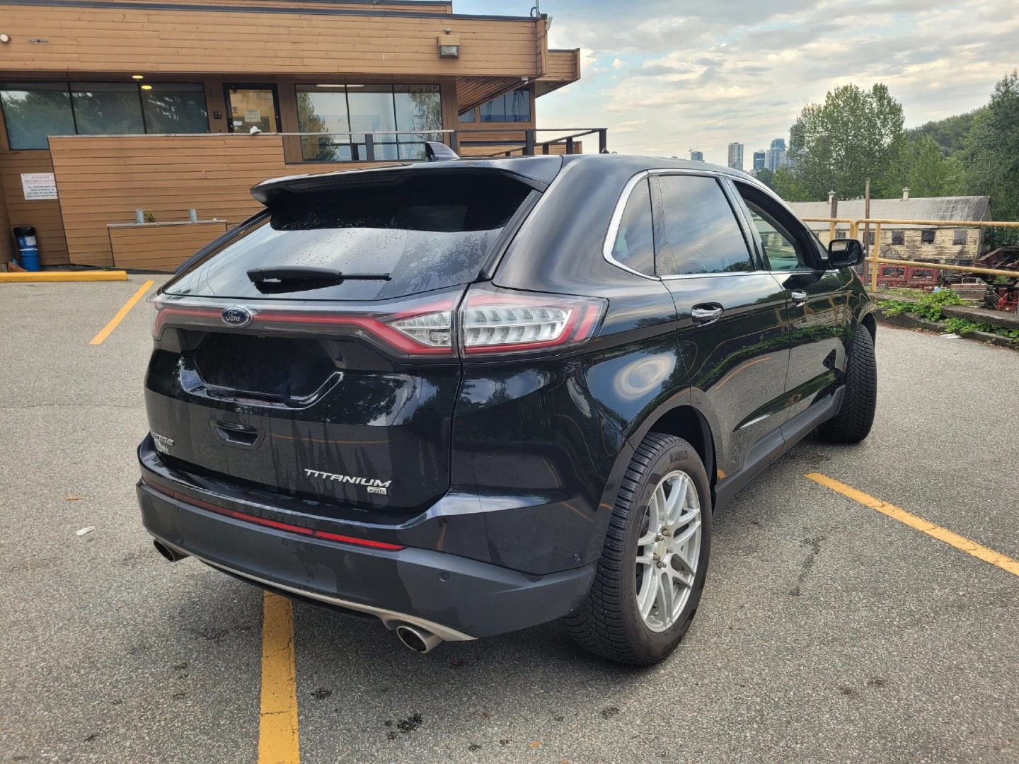 Ford Edge Titanium AWD SUV - Black - photo 5