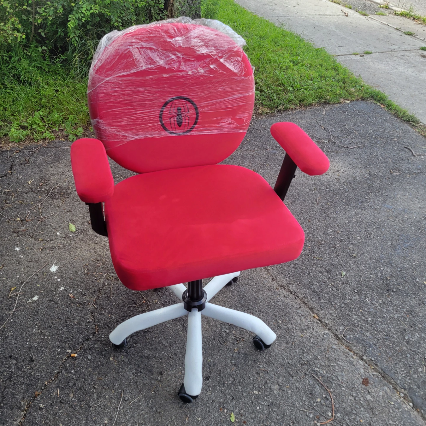 Limited edition Spider-Man cuck chair