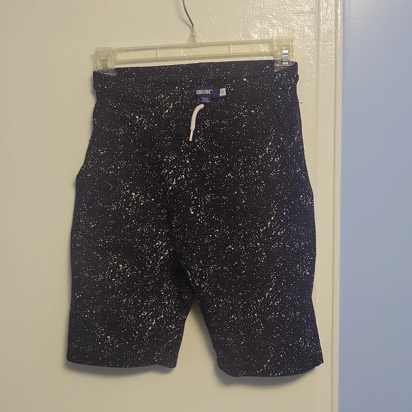 UNIVIBE Black Splatter Print Athletic Shorts Size S