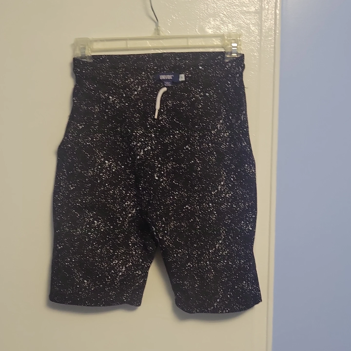 UNIVIBE Black Splatter Print Athletic Shorts Size S - photo 2