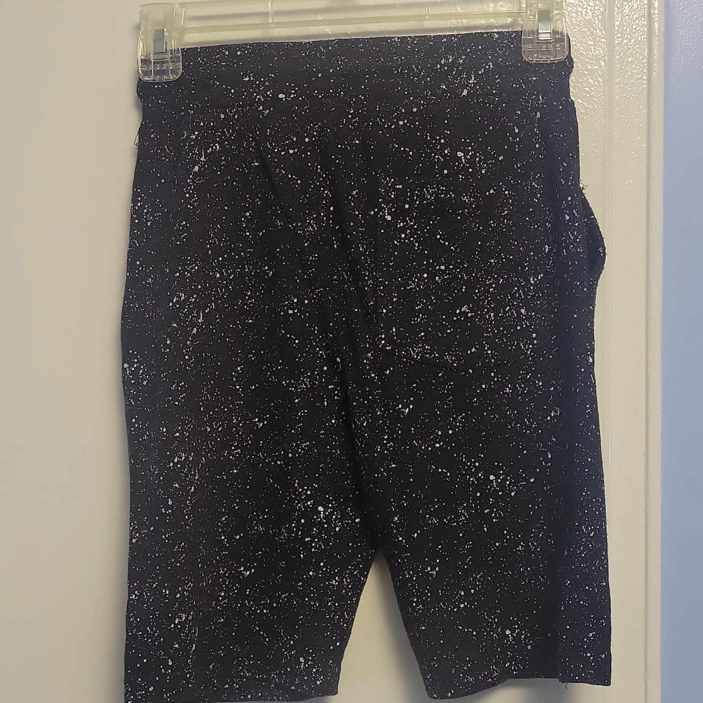 UNIVIBE Black Splatter Print Athletic Shorts Size S - photo 4
