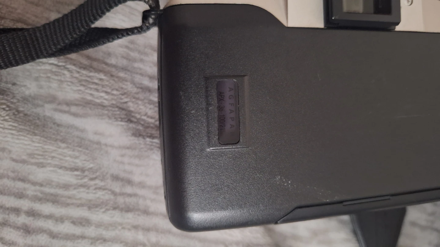 Loaded Canon Rebel 2000 EOS Film Camera with Strap - photo 5