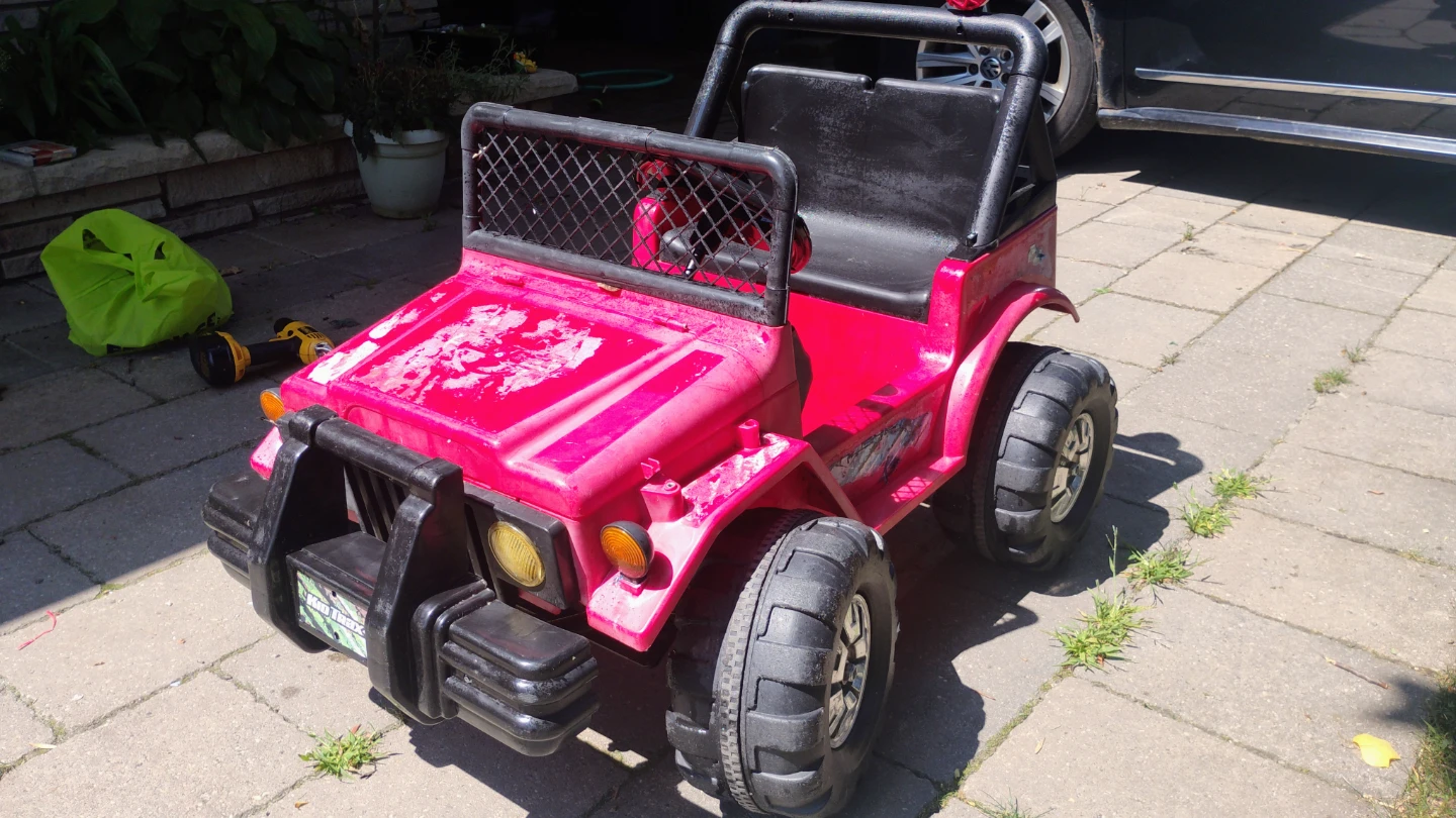 Kid Trax Ride-On Jeep - photo 3