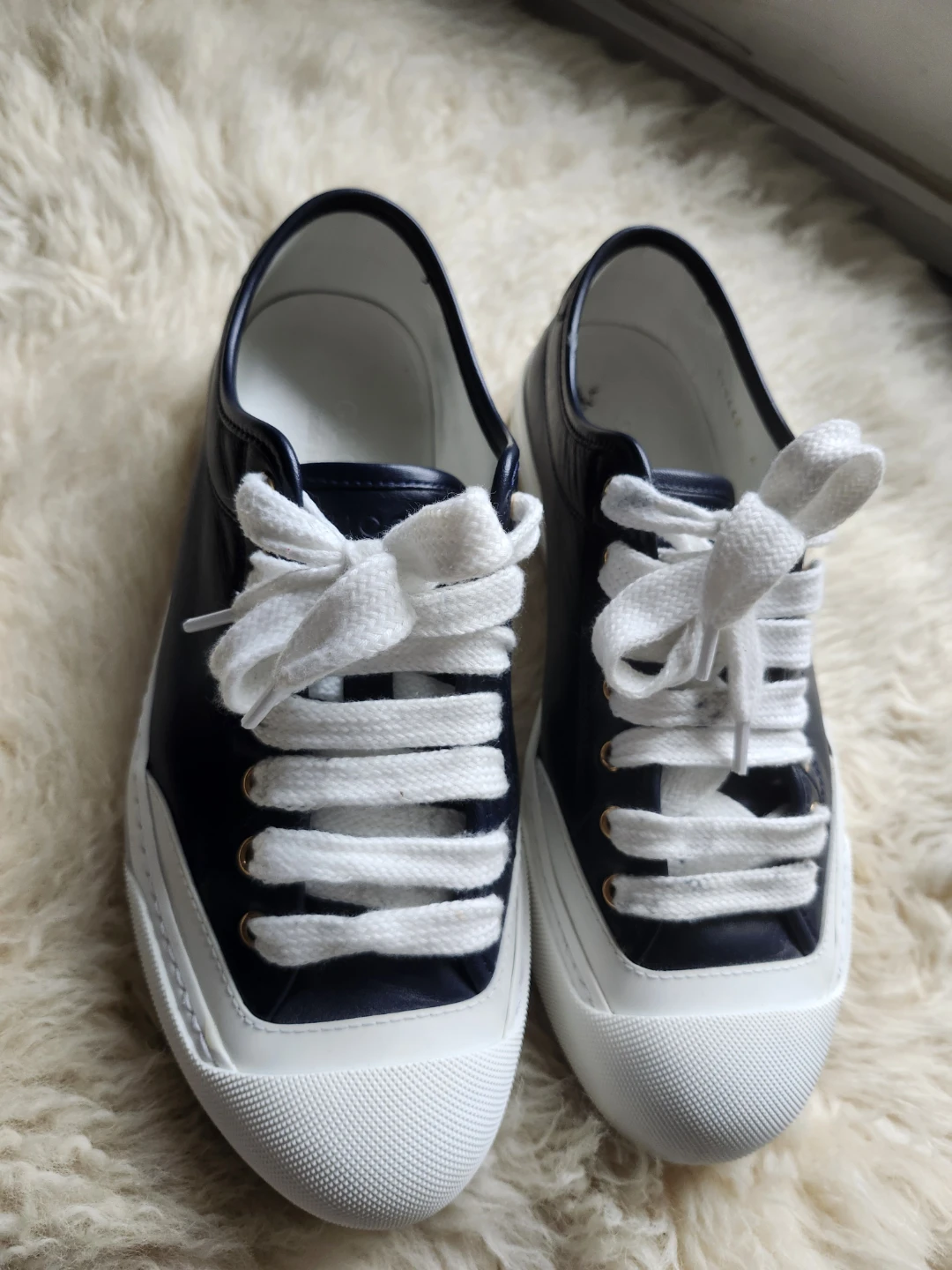 Gucci Navy Leather Sneakers - photo 2