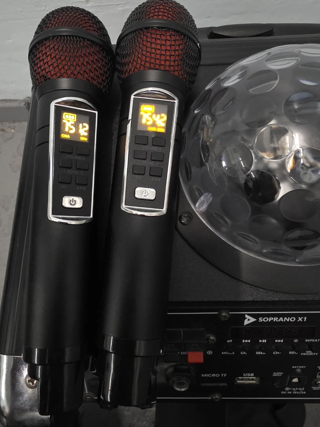 Masingo Soprano X1 Portable PA Speaker with Disco Light - photo 2