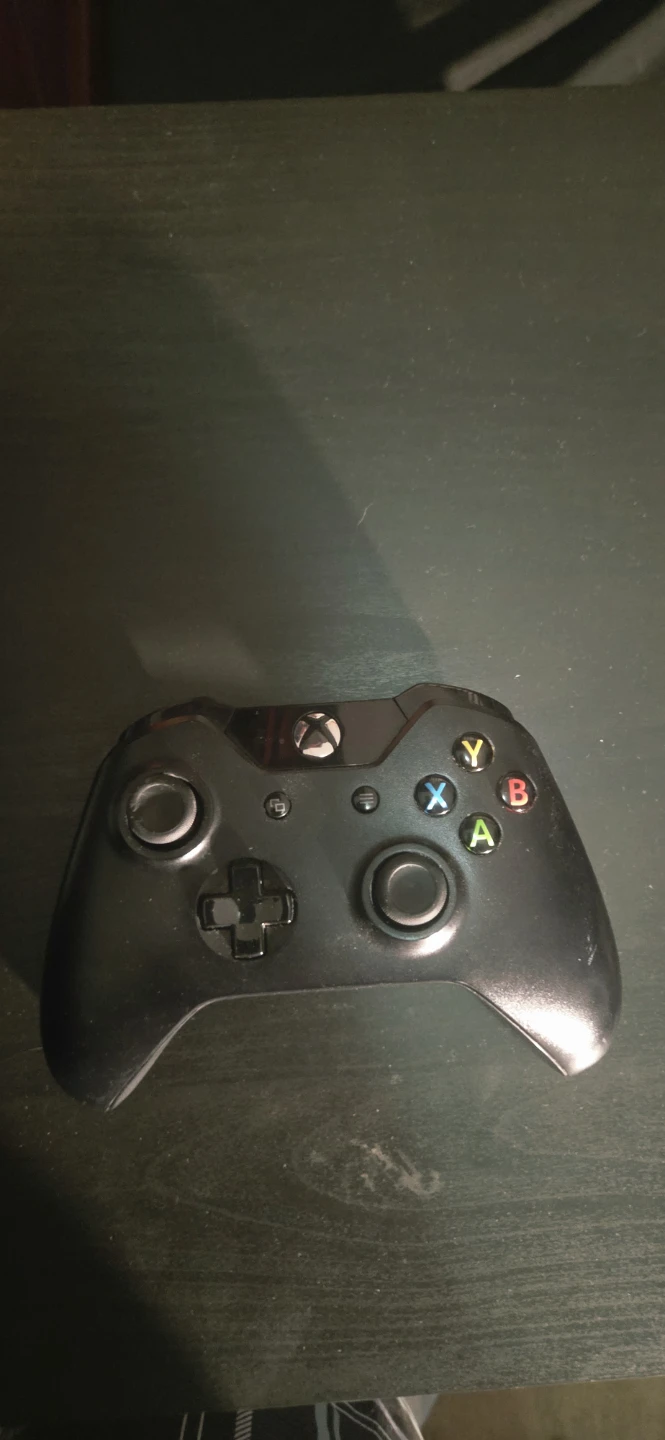 First Gen Xbox One + Controller (For Parts) - photo 5