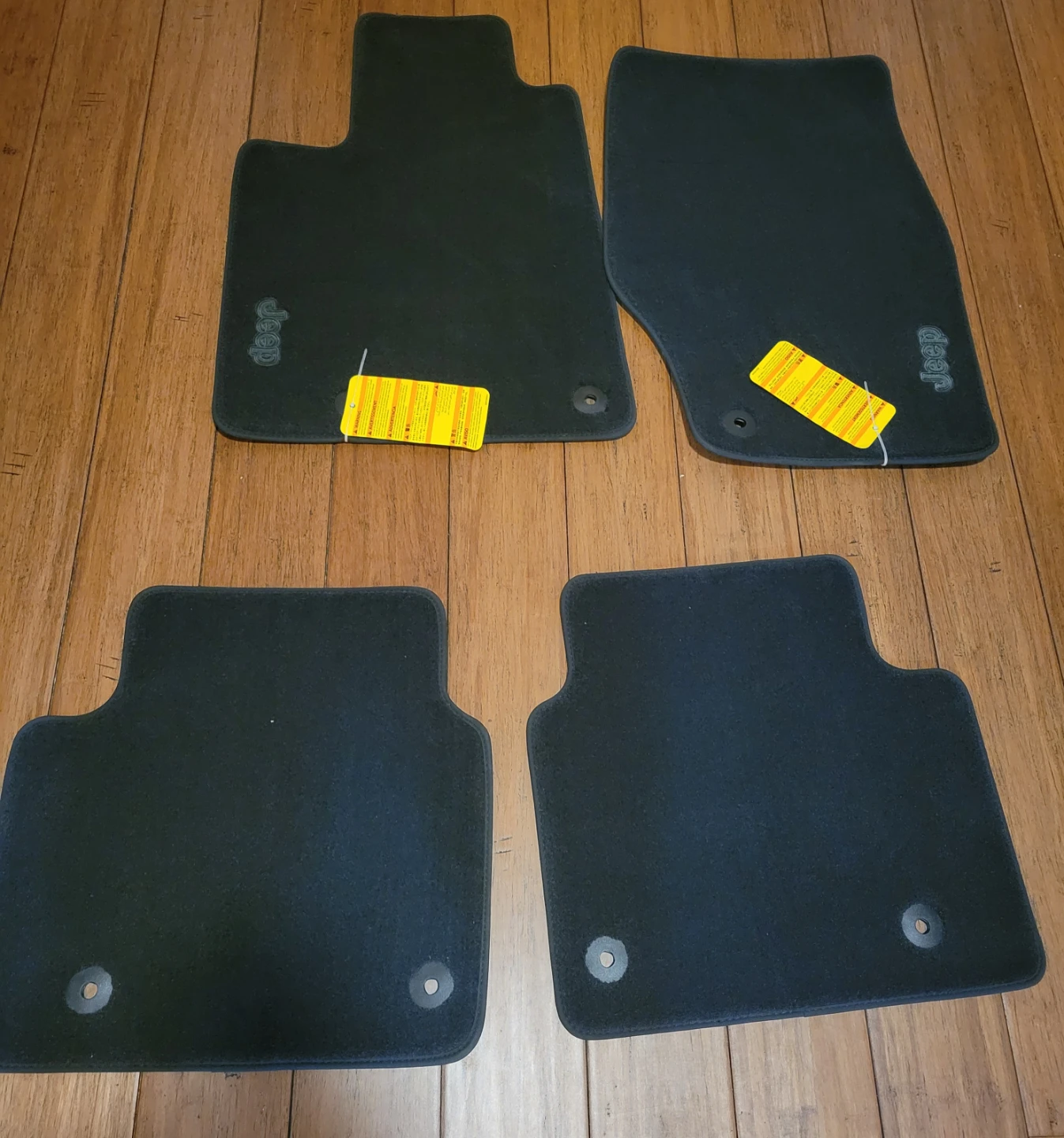 21-24 JEEP GRAND CHEROKEE CARPET FLOOR MATS OEM MOPAR NE