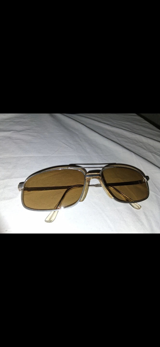 Aviator Sunglasses with Case - photo 5