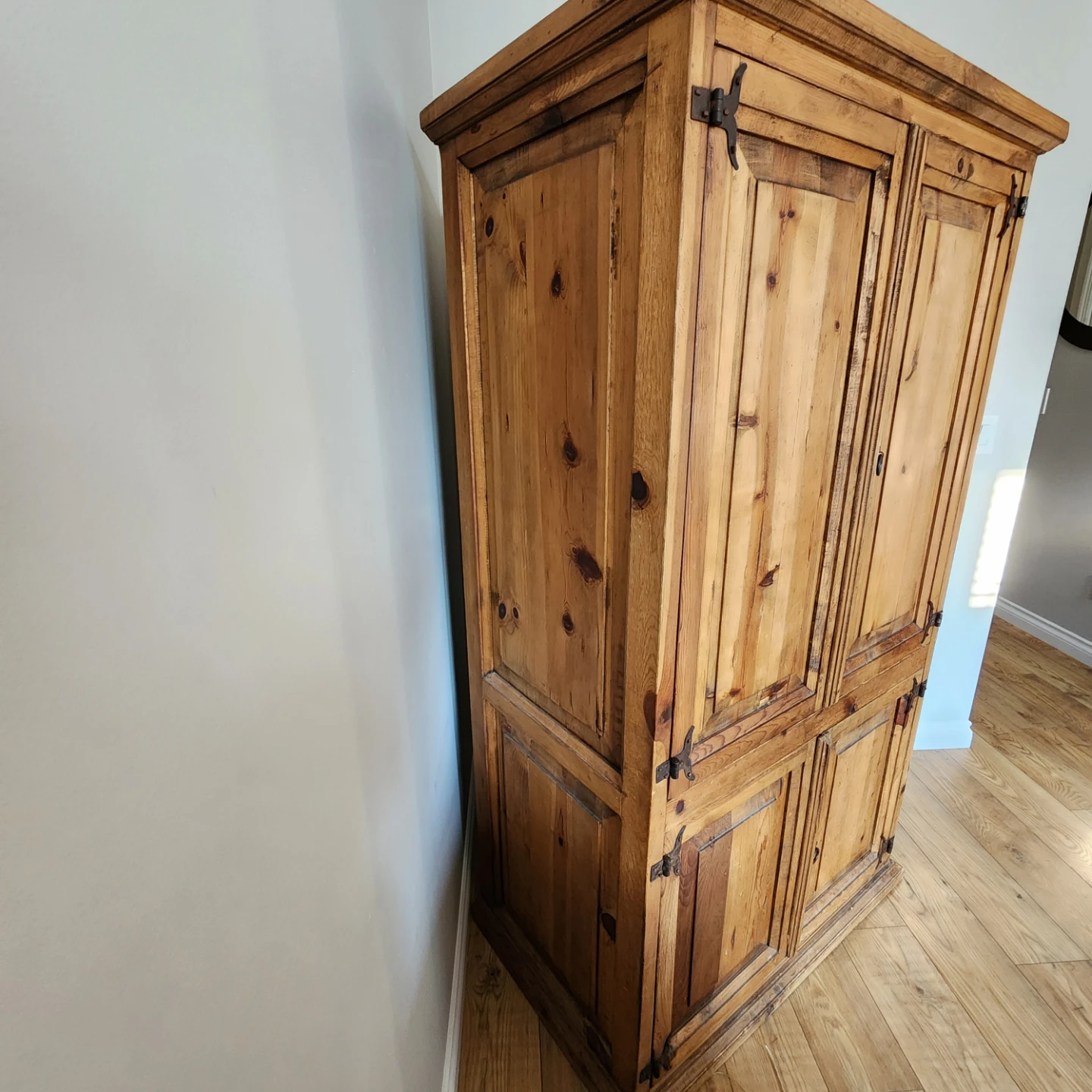 Rustic Pine Armoire - photo 3