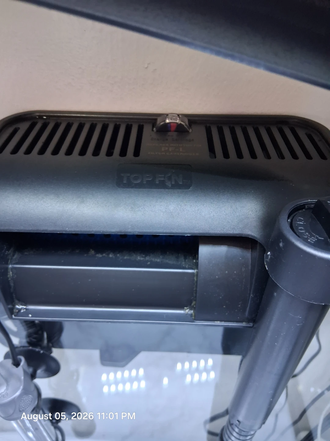 20 gallon Aquarium with Filter, Heater, light & hood - photo 3