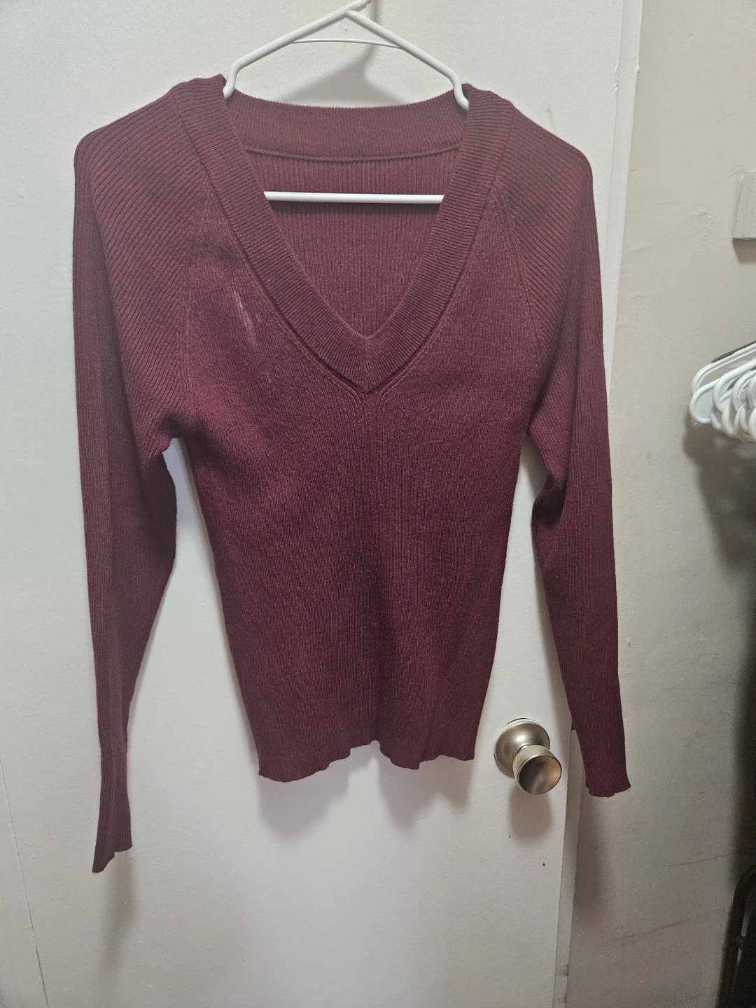 XL Maroon V-Neck Ribbed Sweater - photo 3